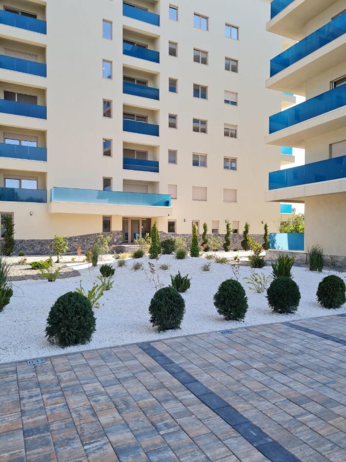 Matteo 2 Apartments Marina Surf Residence, Mamaia Nord - Navodari,1 Vedere Frontala,2 Cu Vedere Laterala La Mare Luaran gambar