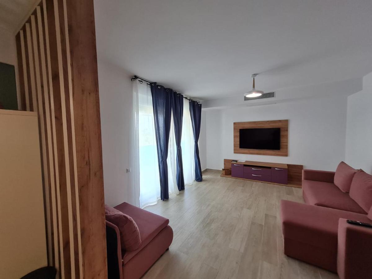 Matteo 2 Apartments Marina Surf Residence, Mamaia Nord - Navodari,1 Vedere Frontala,2 Cu Vedere Laterala La Mare Luaran gambar