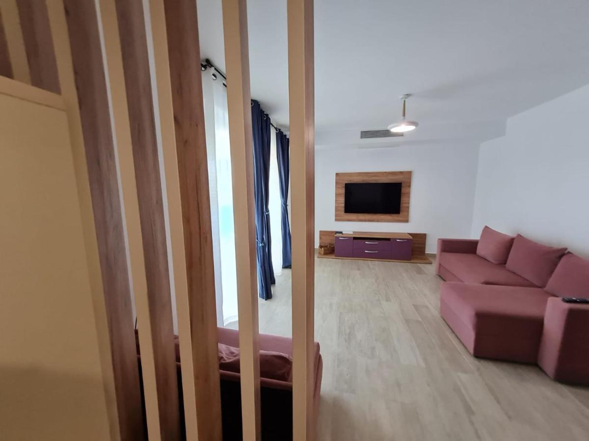 Matteo 2 Apartments Marina Surf Residence, Mamaia Nord - Navodari,1 Vedere Frontala,2 Cu Vedere Laterala La Mare Luaran gambar