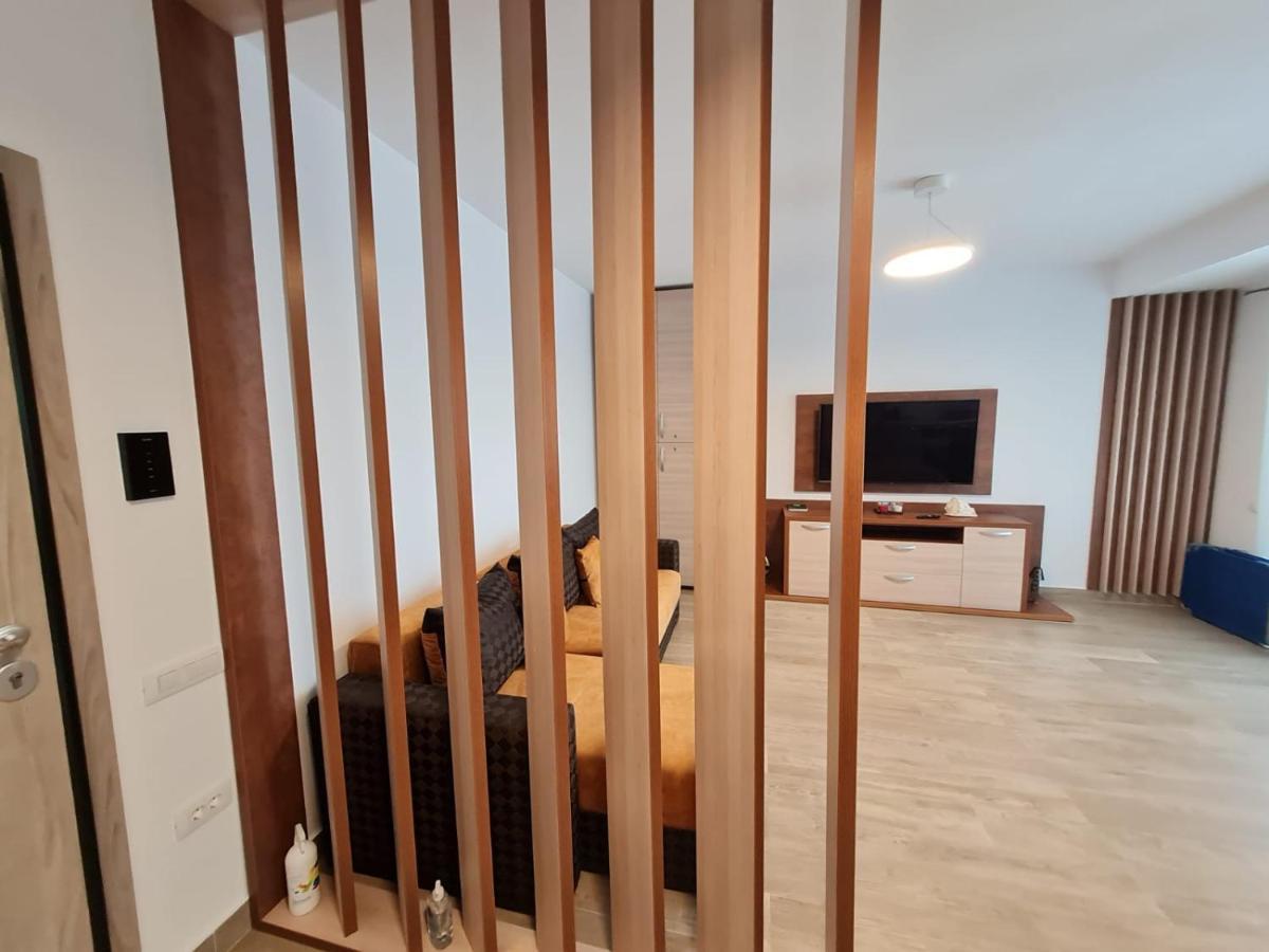 Matteo 2 Apartments Marina Surf Residence, Mamaia Nord - Navodari,1 Vedere Frontala,2 Cu Vedere Laterala La Mare Luaran gambar