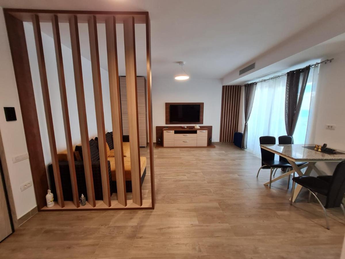 Matteo 2 Apartments Marina Surf Residence, Mamaia Nord - Navodari,1 Vedere Frontala,2 Cu Vedere Laterala La Mare Luaran gambar